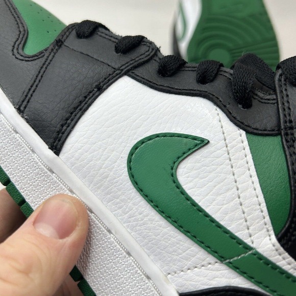 Nike Shoes Air Jordan 1 Retro Mid GS “Pine Green/Pine Toe” 2023 - Picture 8 of 9